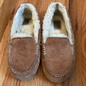 Ugg slippers - Size 9